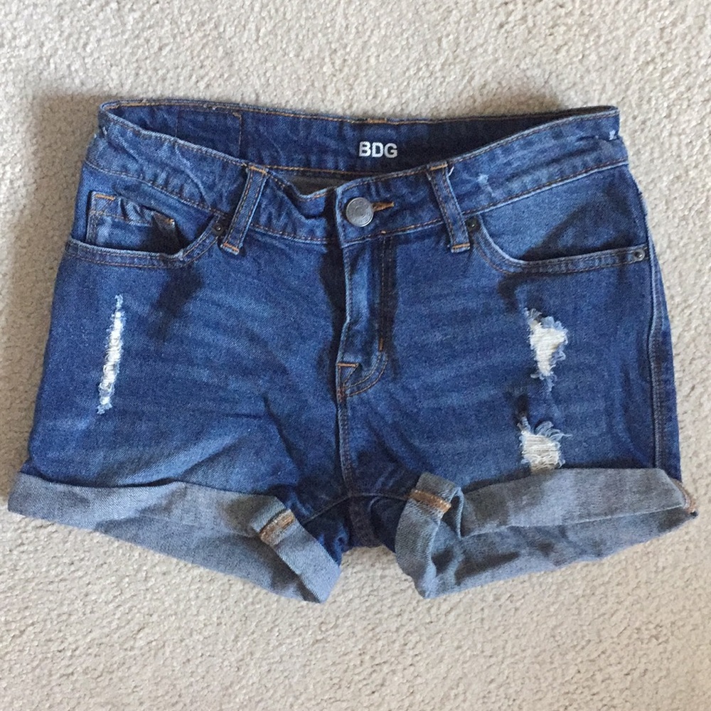 BDG Mid-Rise Alexa 5-Pocket Shortie, Size 24